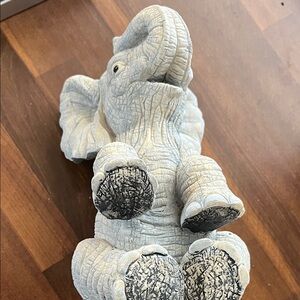 Jaimy Elephant Sculpture